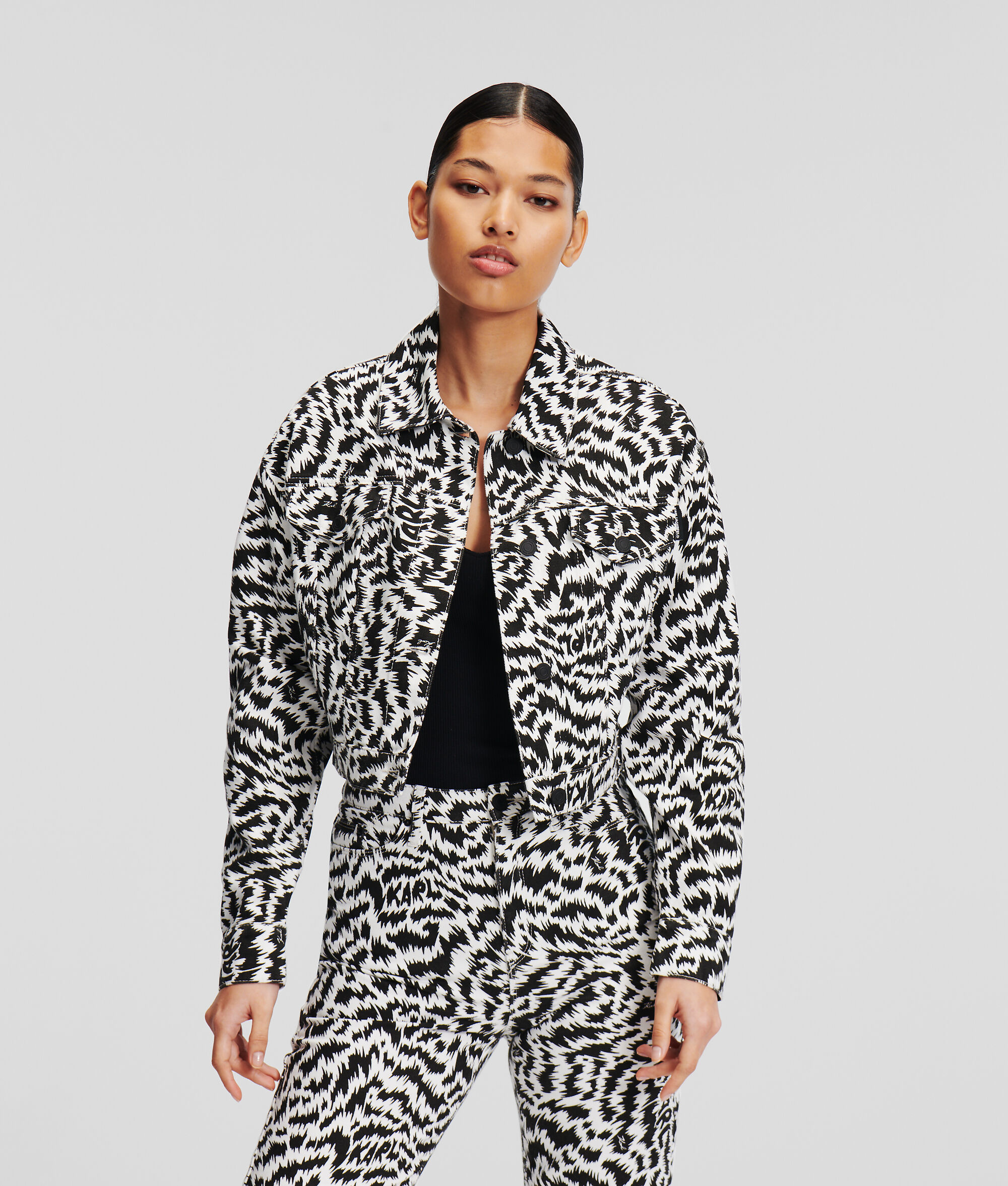 (image for) Unbeatable Zebra-Print Denim Jacket